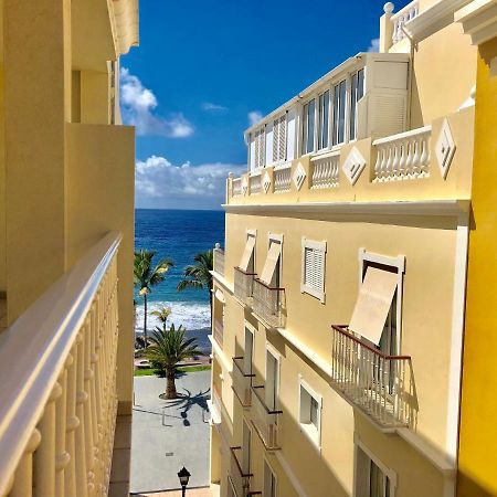 Apartamentos El Faro Puerto De Naos Exterior photo